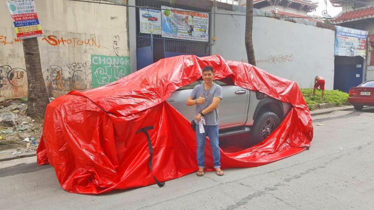 Giant Ziploc'' protects cars from flooding