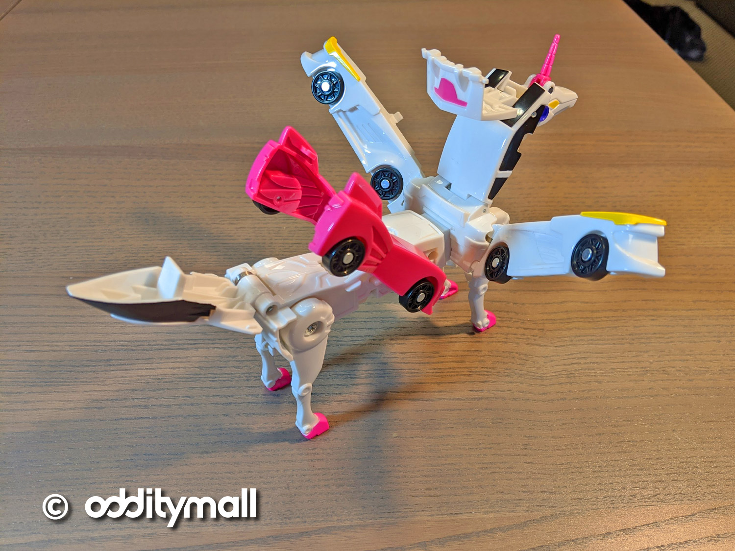 magnetic cars automatically transform into a unicorn