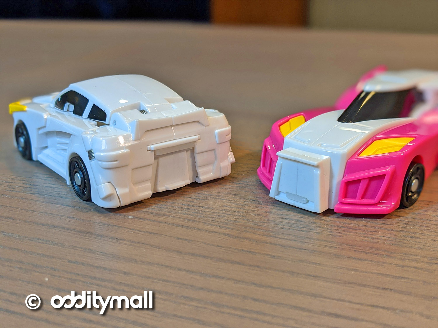 CarBot Magnetic Cars That Transform Into a Unicorn - Magnetic transforming toy