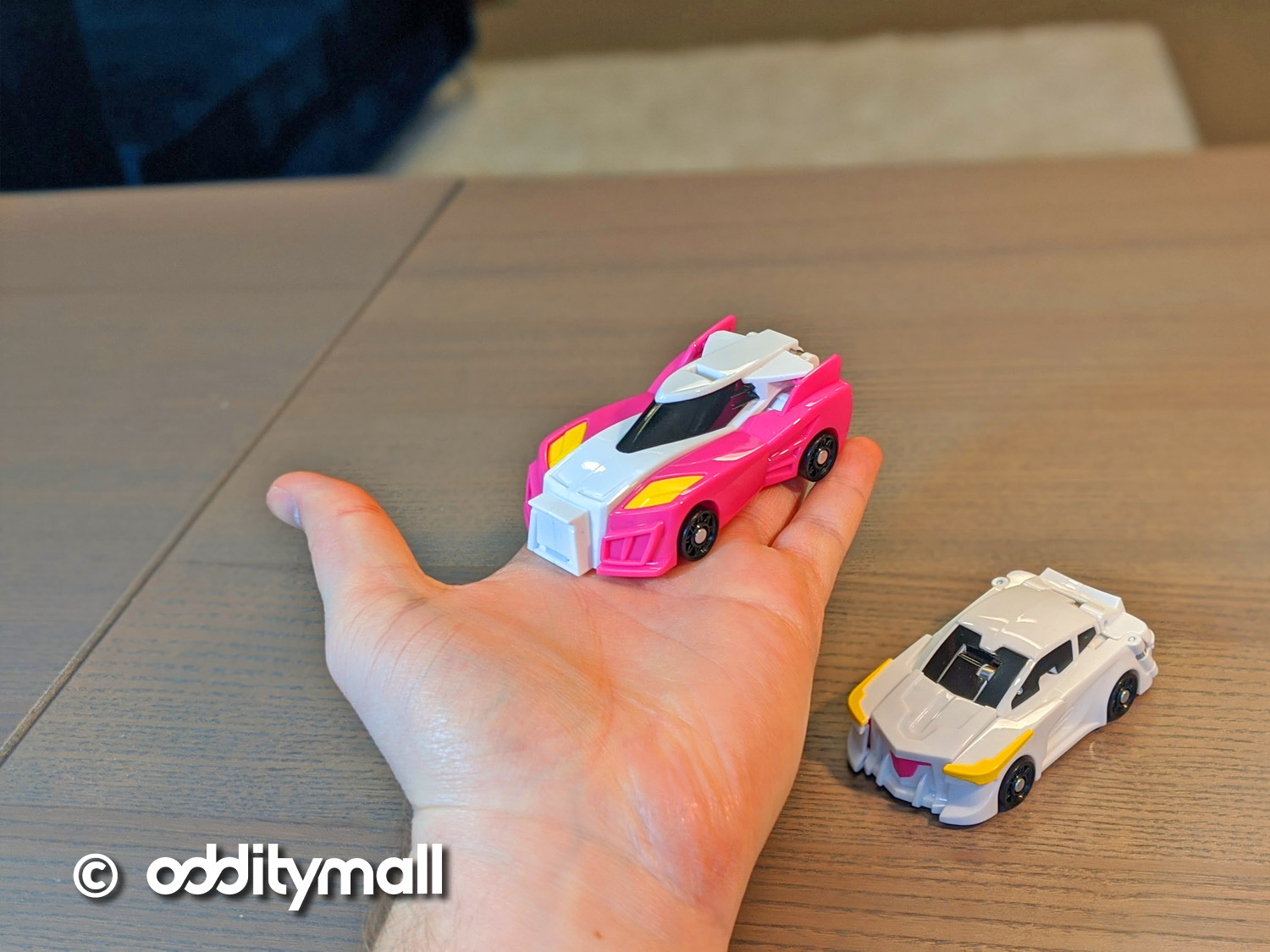 transforming car toy