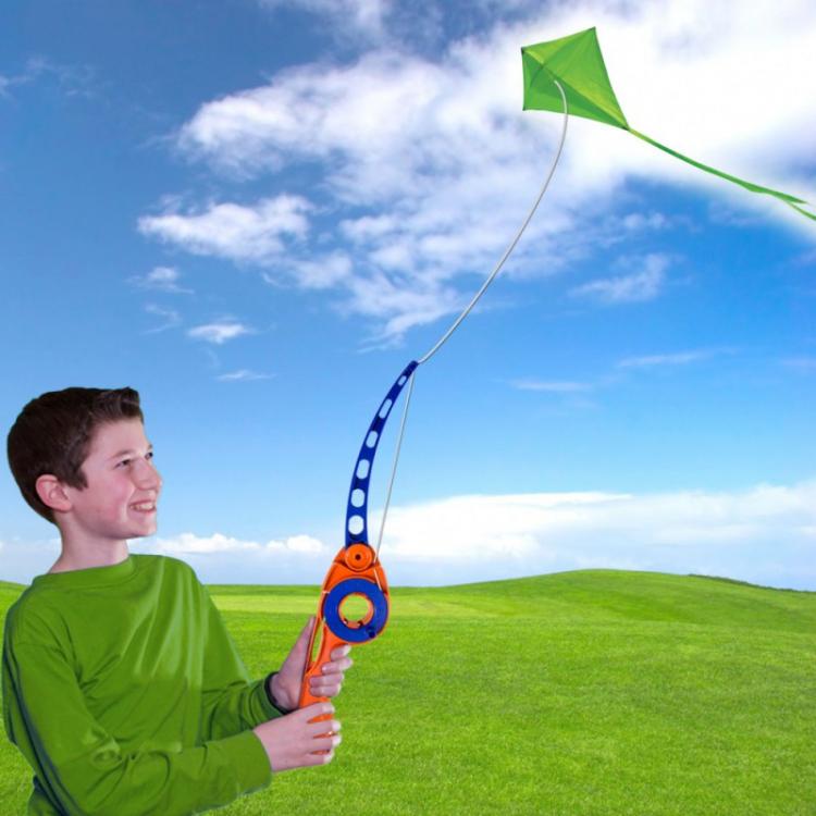 Has anyone ever used an old fishing rod/pole to fly a kite? Works like a  dream and makes it easy for the kids : r/Fishing