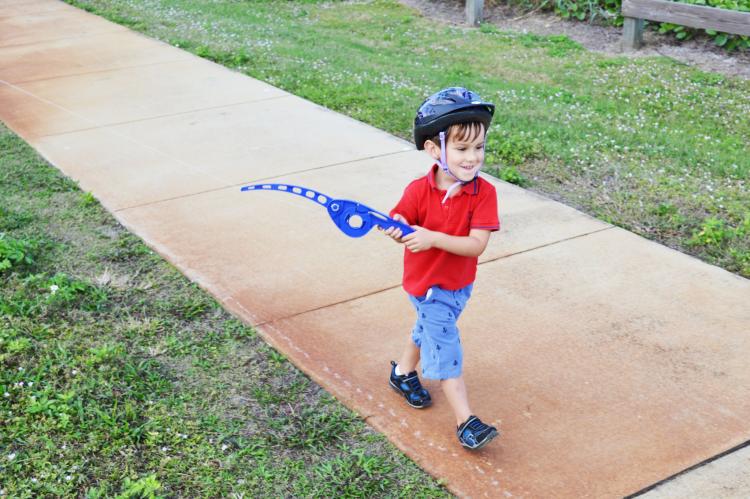 Castakite: A Device That Lets You Cast Your Kite Like a Fishing Pole