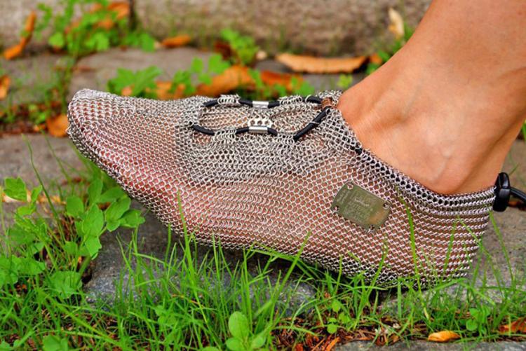 ghost barefoot chainmail shoes