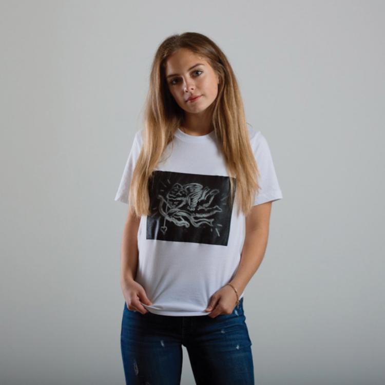 Challky Chalkboard T-Shirt - Draw or write on your t-shirt with chalk