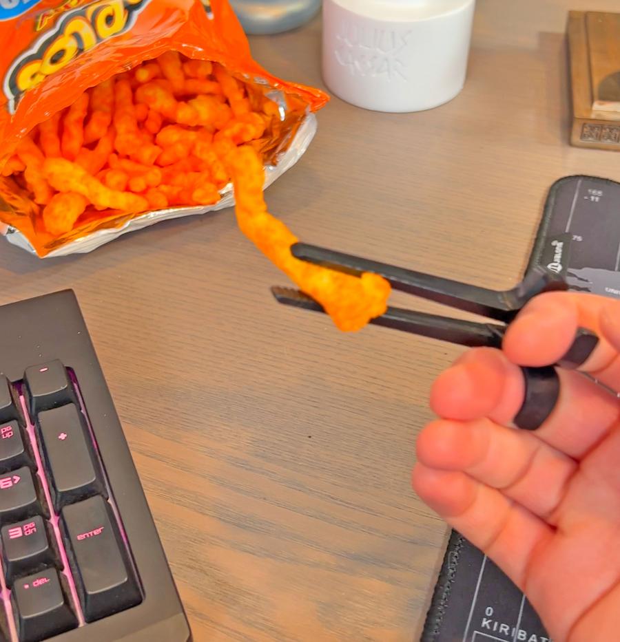 Eating Tongs Fingers, Finger Snack Grabber