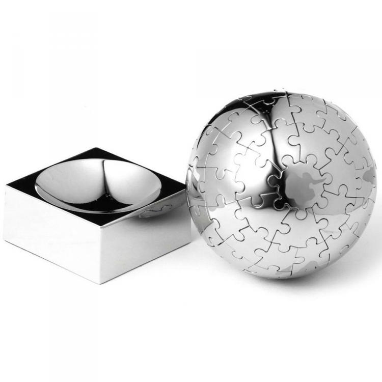 Chrome Magnetic Globe Puzzle