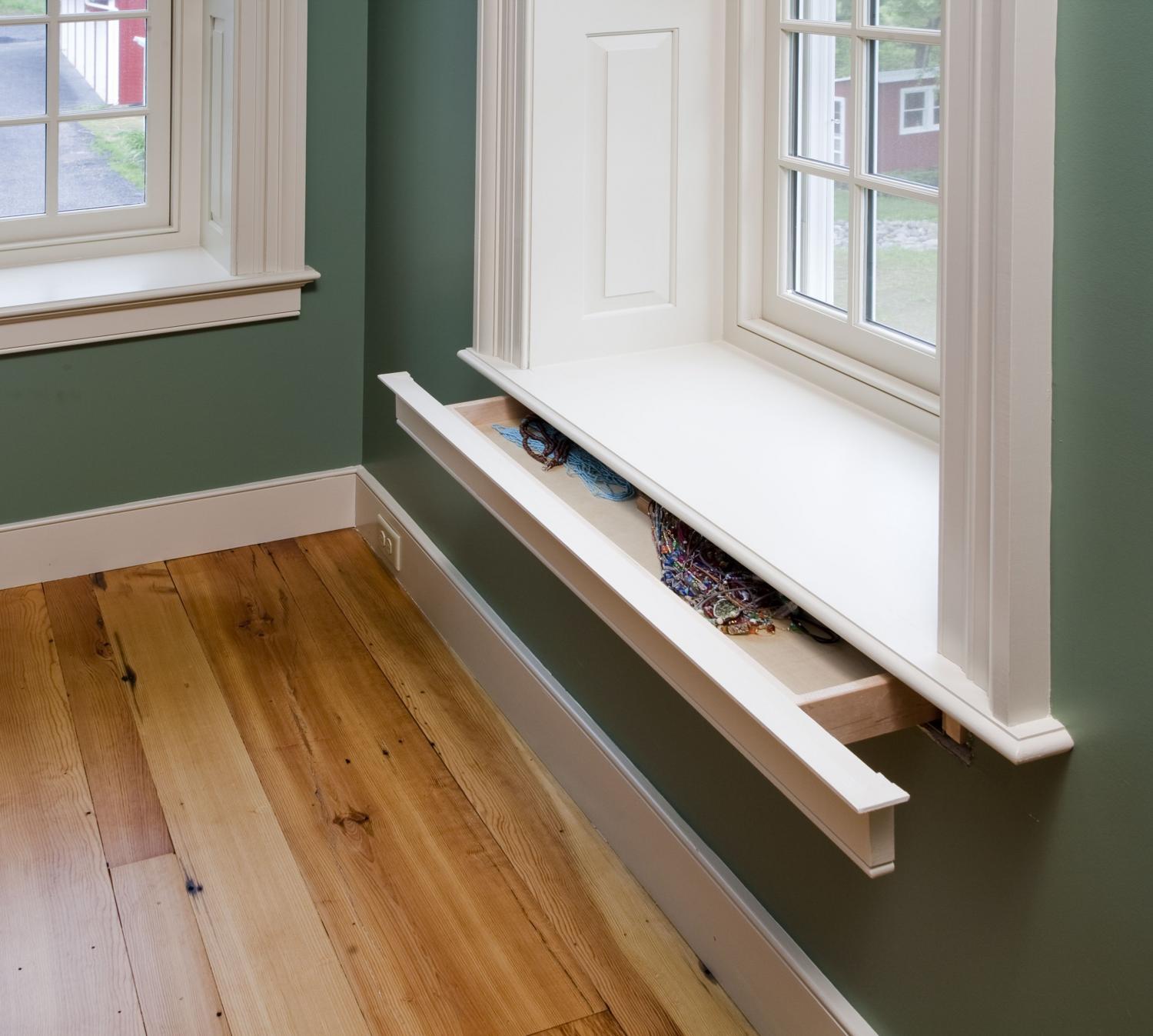 Secret Drawer Hidden in Bookshelf