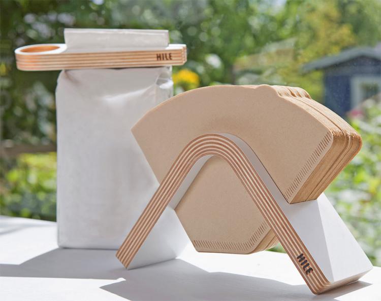 Kapu Coffee Scooper That Doubles as a Bag Sealer
