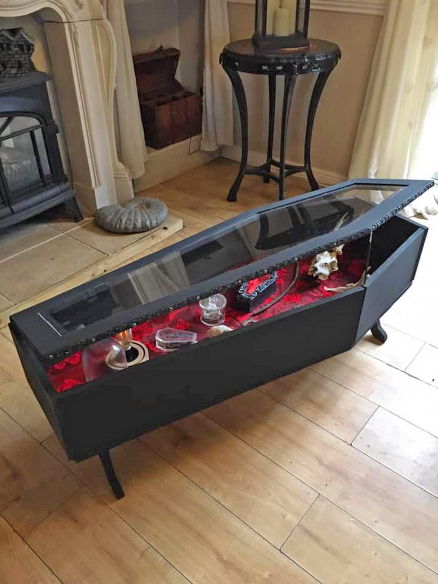 This Coffin Coffee Table Opens Up To Store Your Dark And Creepy Decor Items