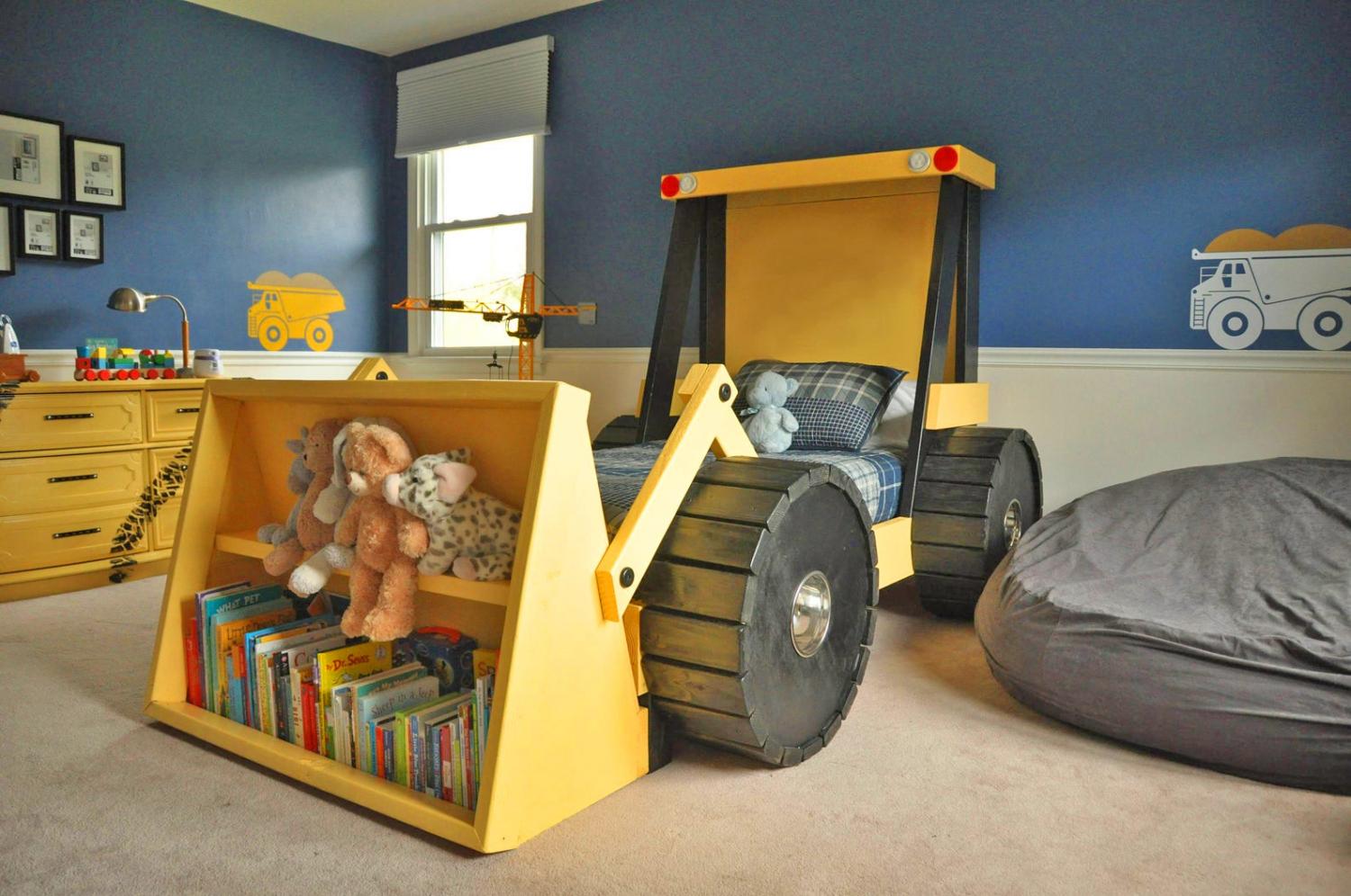 DIY Construction Truck Kids Bed Has a Built-In Bookshelf In The Bucket  - Wheel loader / front loader kids bed