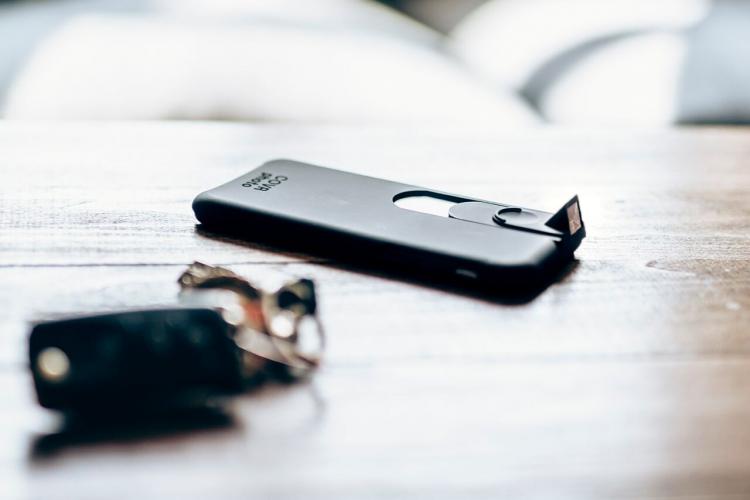 Covr iPhone Case - Take Discreet Creeper Photos and Videos With Your iPhone