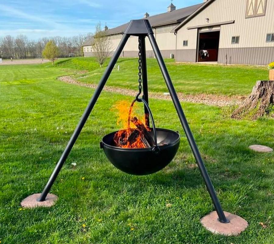 Cowboy Cauldron - Giant tripod hanging fire pit and BBQ