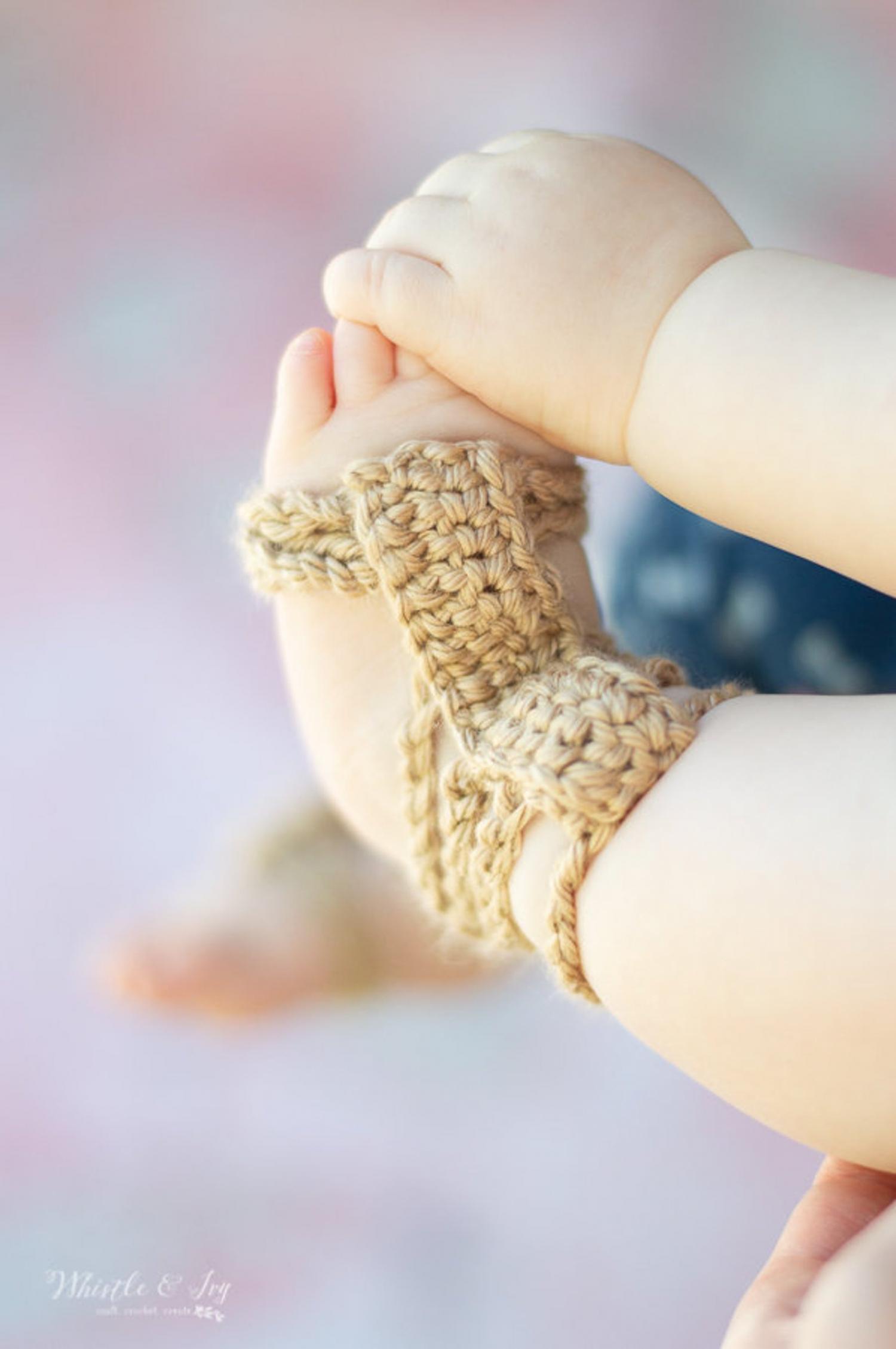 10 Crochet Barefoot Baby Sandals [Free Patterns] | Crochet baby barefoot  sandals, Barefoot sandals baby, Crochet barefoot sandals