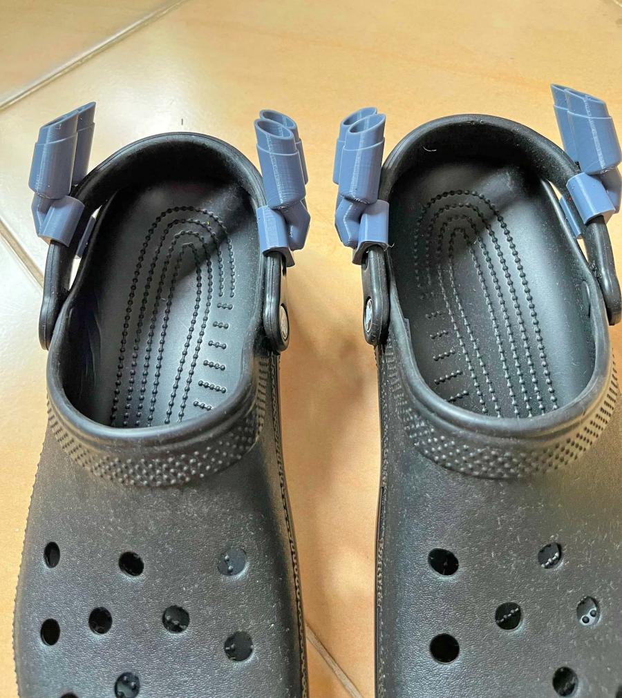 Size 15 online crocs