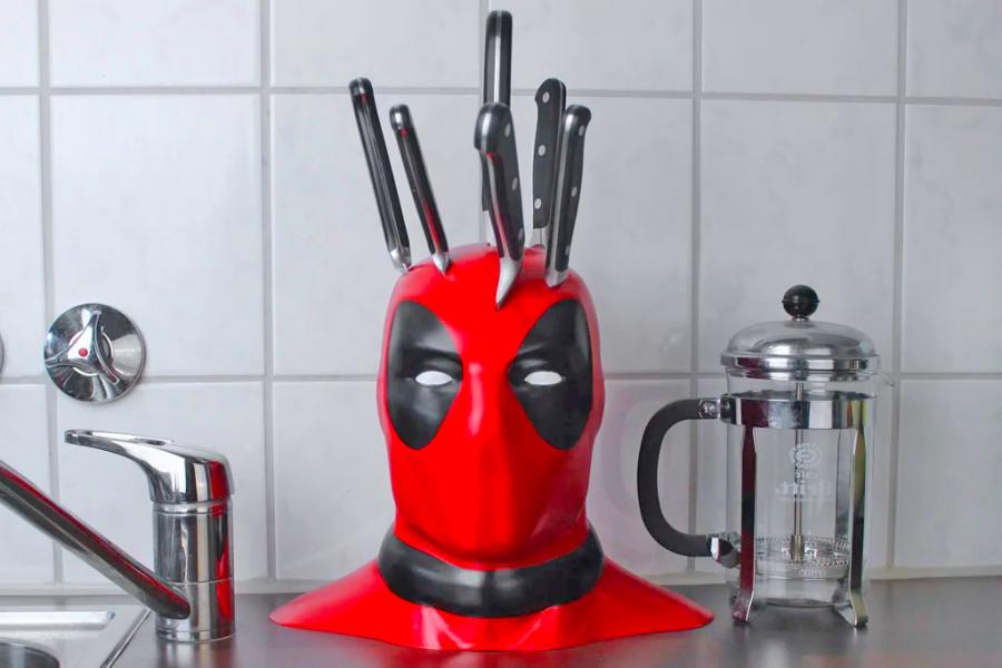 This Deadpool Knife Block Is The Ultimate Knife Storage For Marvel Geeks