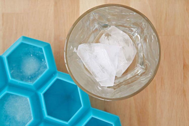 NOVELTY DIAMOND RING ICE CUBE TRAY – AyaZay Wedding Shoppe