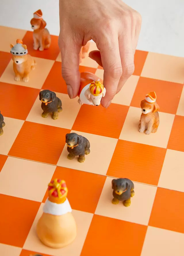 Dogs vs. Cats Chess Set, Novelty Game