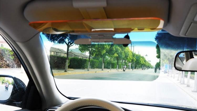 The Driver's See Through Sun Visor - Hammacher Schlemmer