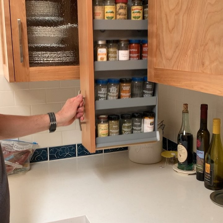 Fold-down under cabinet spice drawer : r/woodworking