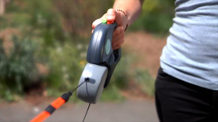 Dual Doggie Retractable Dog Leash - Dual dog leash walk two dogs at same time with no tangling - Double retractable dog leash Dual Doggie Retractable Dog Leash - Dual dog leash walk two dogs at same time with no tangling - Double retractable dog leash