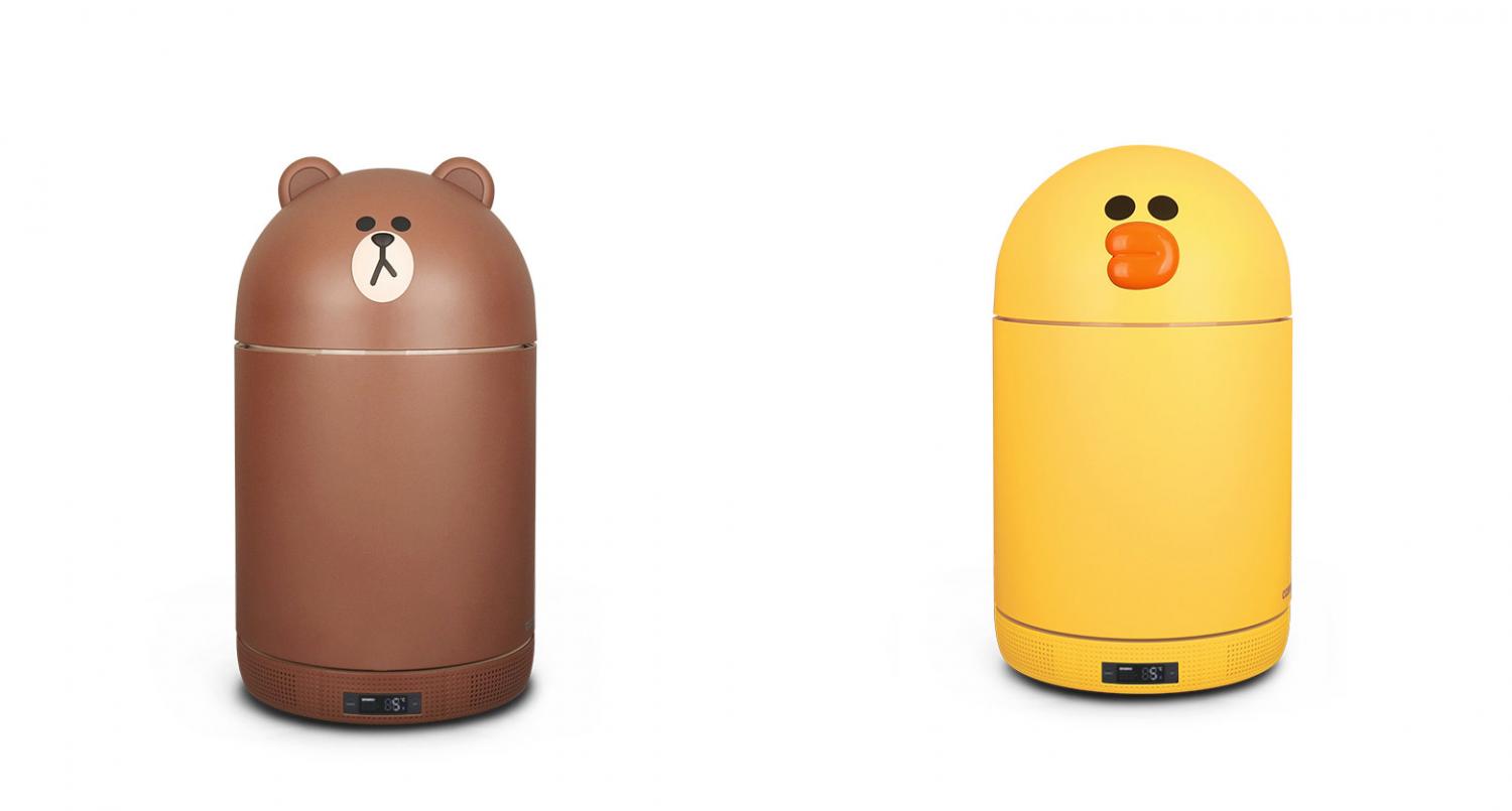 This Duck Shaped Mini Fridge Features a Smart Phone Sterilizer and