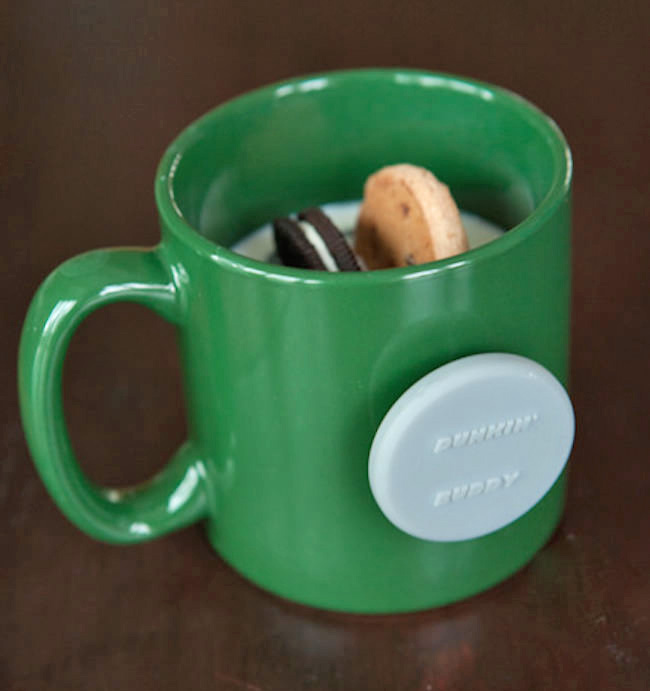 Dunking Buddy - Magnetic Cookie Dunker