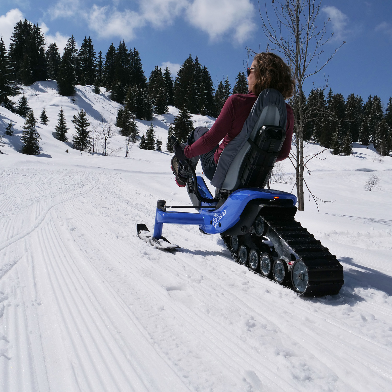 This Electric Assist Snow Bike Is Part Bicycle Part Snowmobile