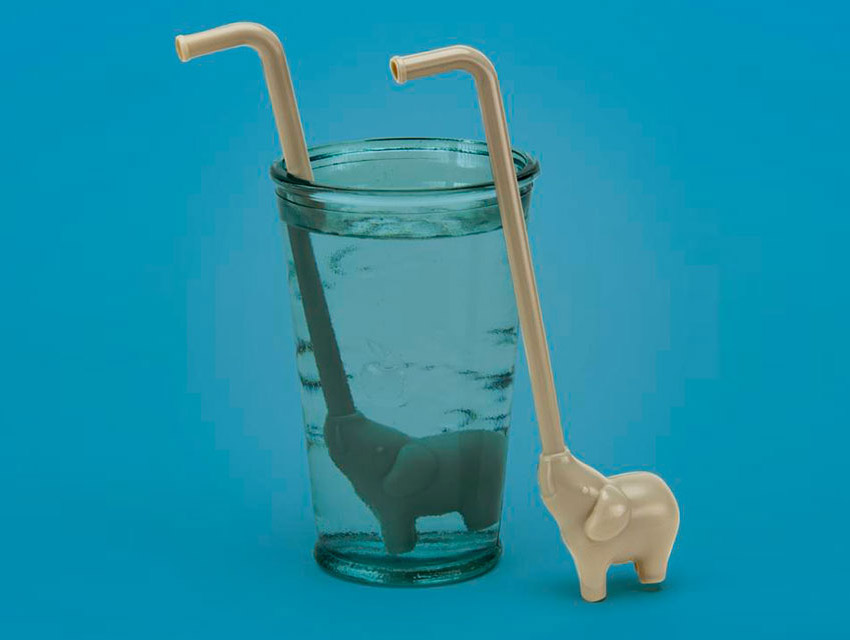 https://odditymall.com/includes/content/upload/elephant-straws-7619.jpg