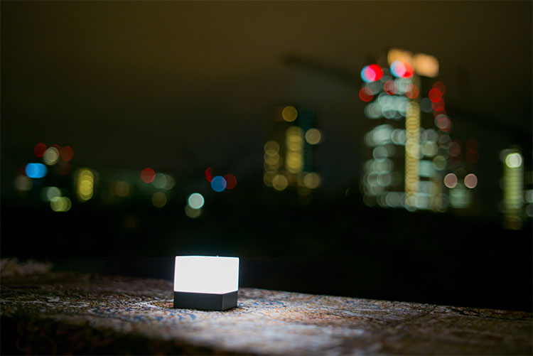 Enevu Cube Shaped LED Light