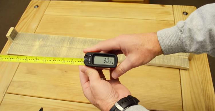 This Digital Tape Measure Remembers All Of Your Measurements So You Don't  Have To