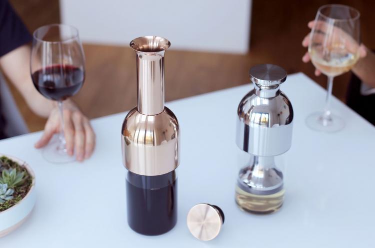 Eto Wine Preserver - Wine Preserver removes all air from wine bottle - water-tight air seal wine bottle decanter