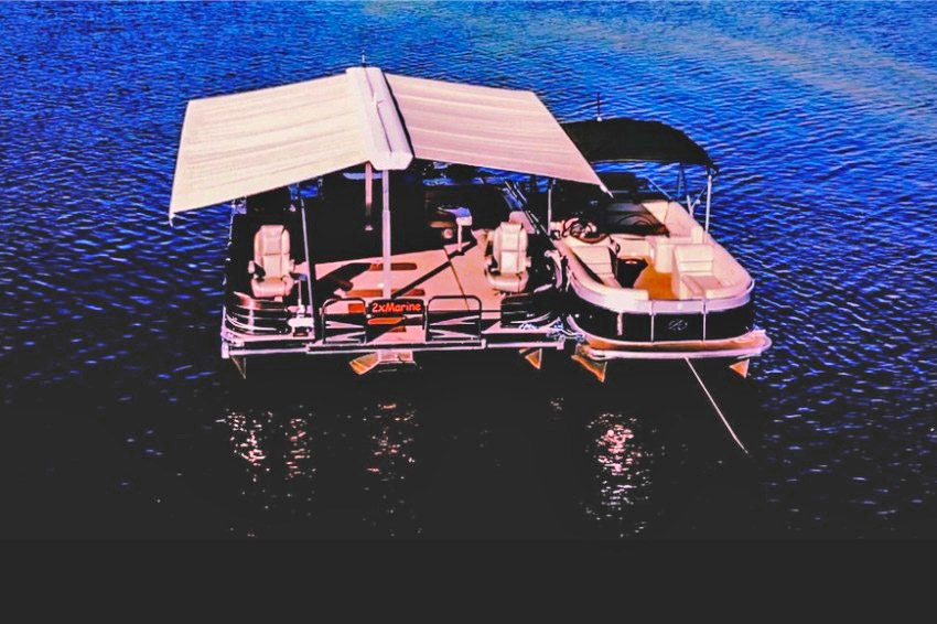 2xMarine Expanding Pontoon Boat Doubles In Size