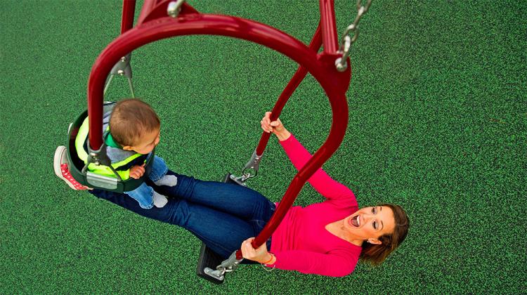 Expression Swing Lets You Swing With Your Child Eye To Eye