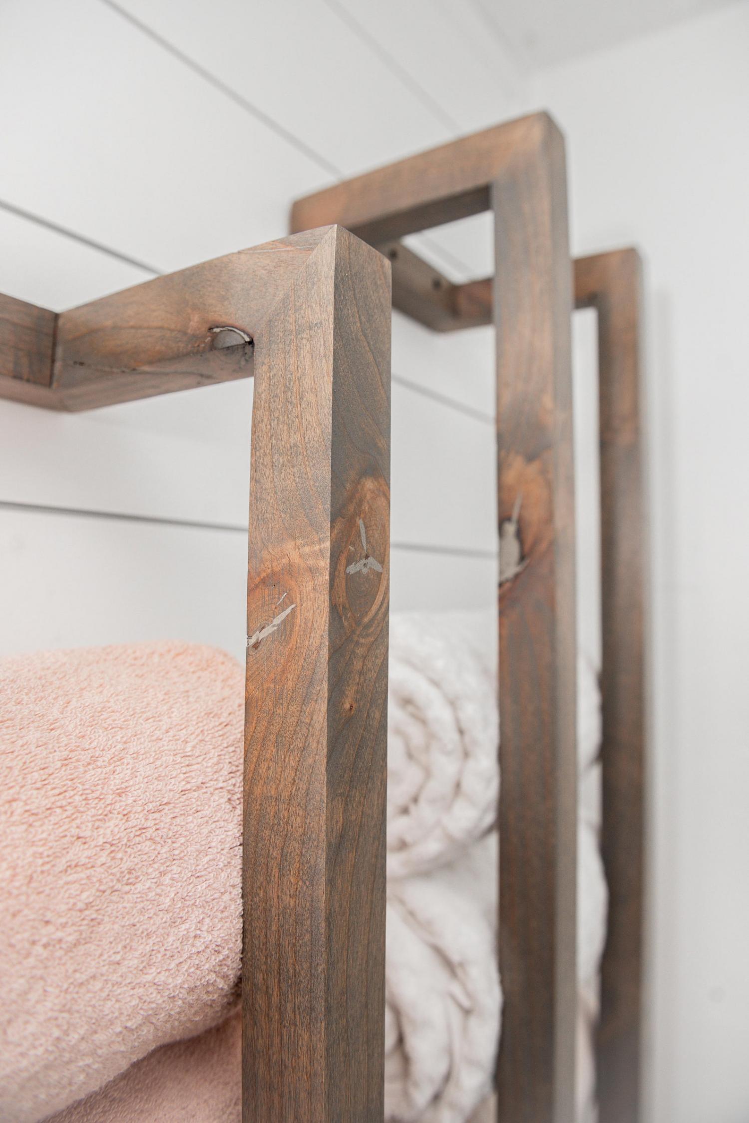 These Farmhouse Style Towel Racks Would Look Beautiful In Your