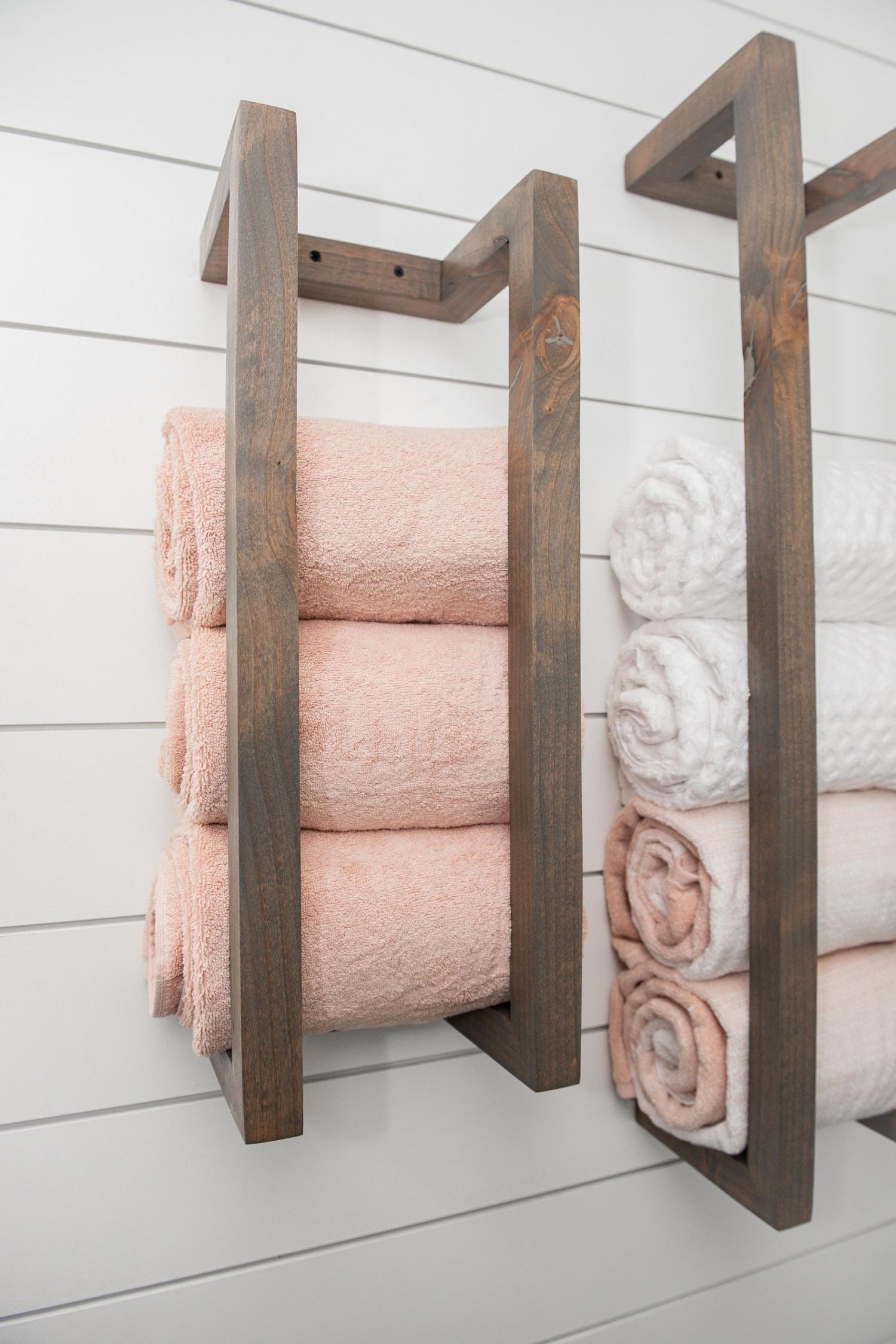 These Farmhouse Style Towel Racks Would Look Beautiful In Your