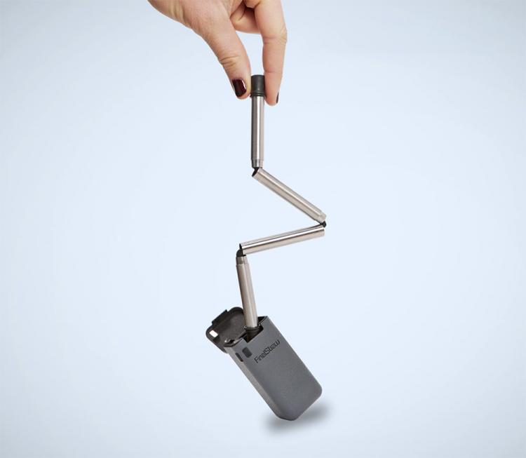 https://odditymall.com/includes/content/upload/finalstraw-metal-collapsible-drinking-straw-5264.jpg