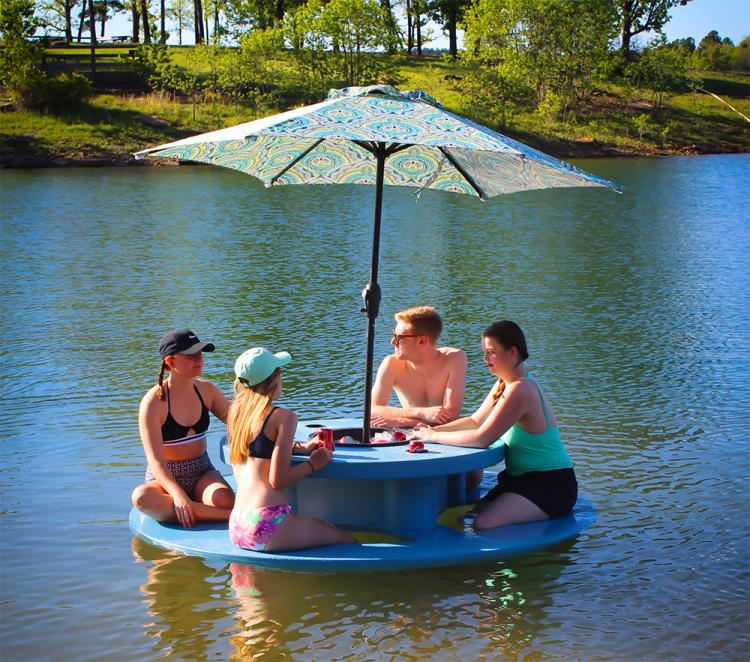 Round Floating Picnic Table With Umbrella - Water-based foam round picnic table with umbrella - Lake party table