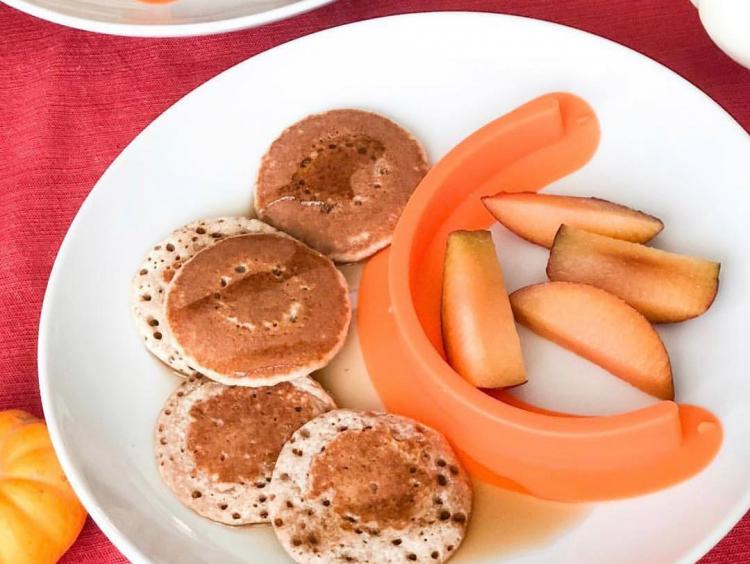 This Divider Keeps Foods Separated on Your Plate