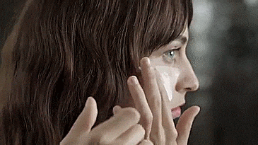 Freck Yourself - Semi-Permanent Freckle Cosmetic - GIF
