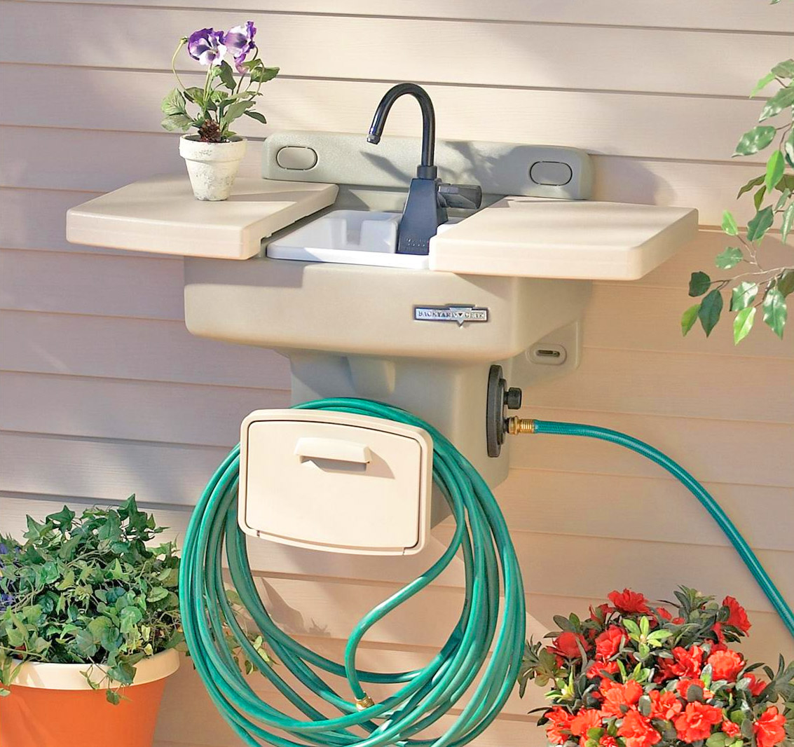 This Garden Hose Sink Gives You an Instant Outdoor Sink With No Extra ...