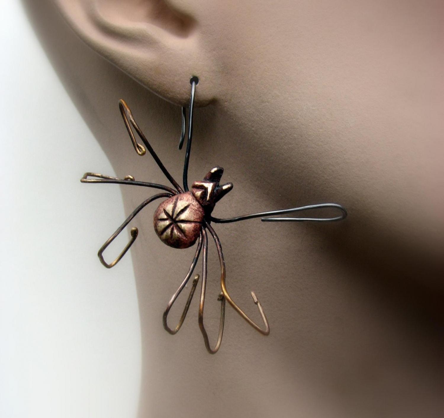 Giant Spider Earrings - Dangling spider earrings with spider leg through ear hole