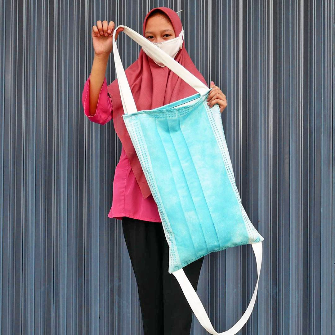 Giant Surgical Mask Tote Bag - Plans to make face mask bag