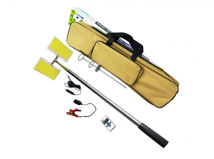 Giant Telescoping Outdoor Lamp Attaches To Car Battery - Super tall travel light pole
