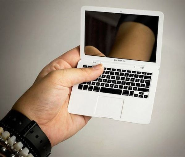 Macbook Air Compact Mirror