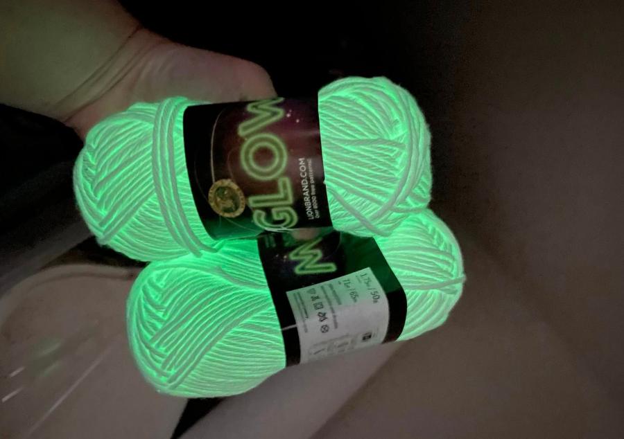 YARNGEAR: A Knitting & Crochet Blog: Bernat Glow in the Dark