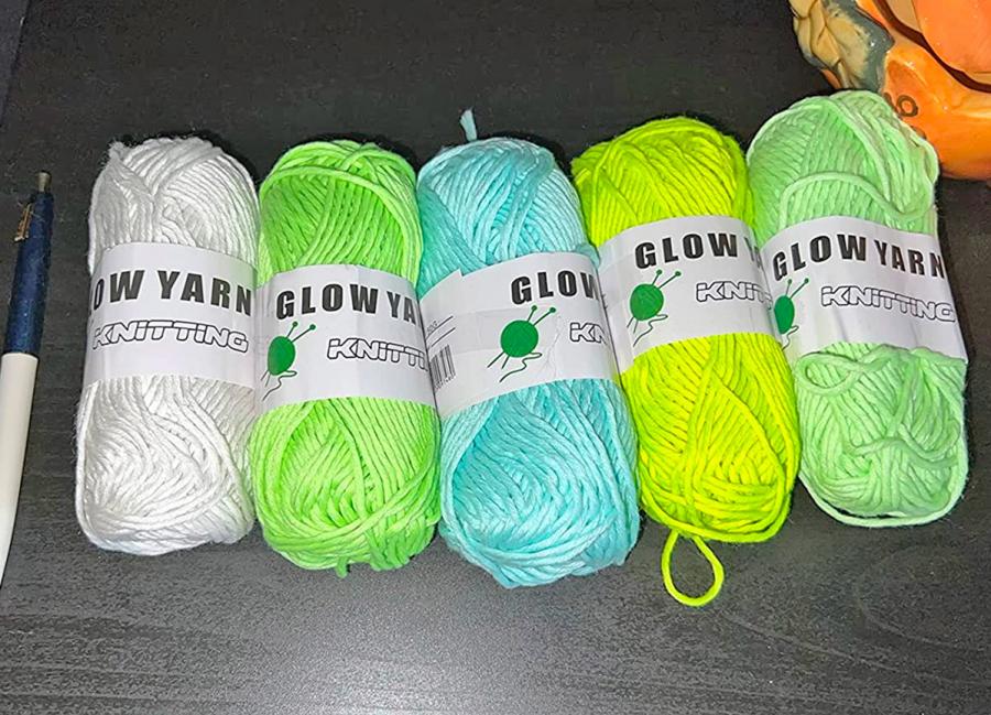 This Glow In The Dark Yarn Lets You Knit Incredible Glowing Aliens