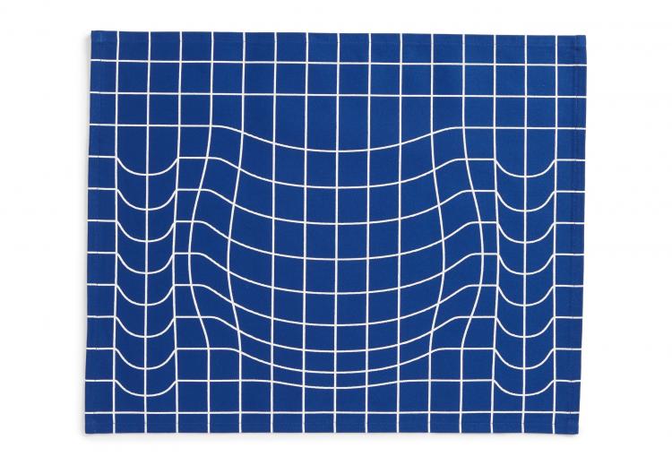 Gravitational Displacement Placemat - Time dilation place-mat - Fun science and space trick placemat