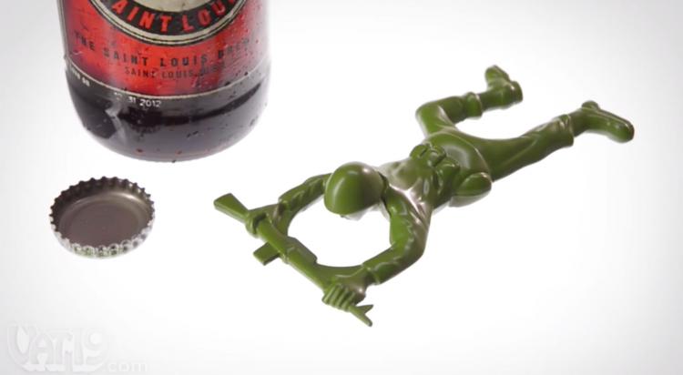 Green Army Man Bottle Opener,Unique Easy Opening Bottle Opener for Beer 