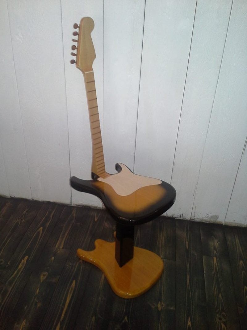 Stools Made from guitars - Guitar shaped stools and chairs