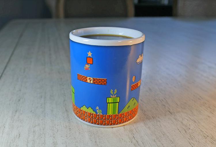 Heat Changing Mario Mug Turns From Night Level To Day Level - Changing Super Mario Coffee Mug